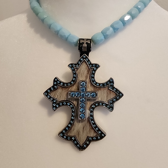 Necklace cross new - Picture 1 of 3